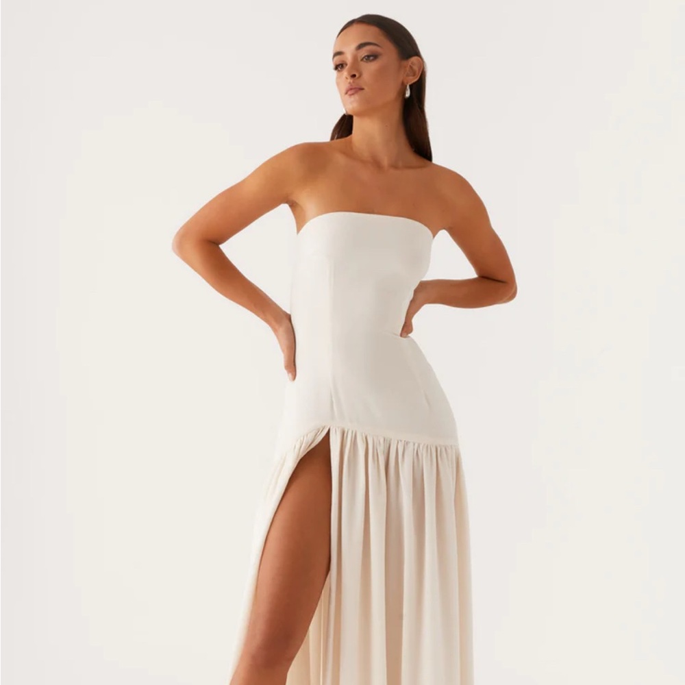 Peppermayo Eden Strapless Dress in Ivory 🤍 NWT!!